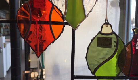 Donna Karl, Ornament