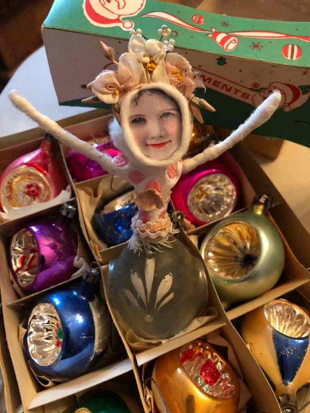 Cara Washburn, Ornaments